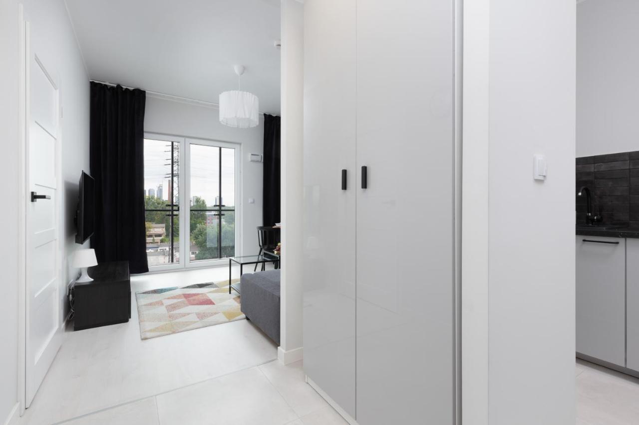 Business Center Apartments Warsaw Wola By Noclegi Renters Buitenkant foto