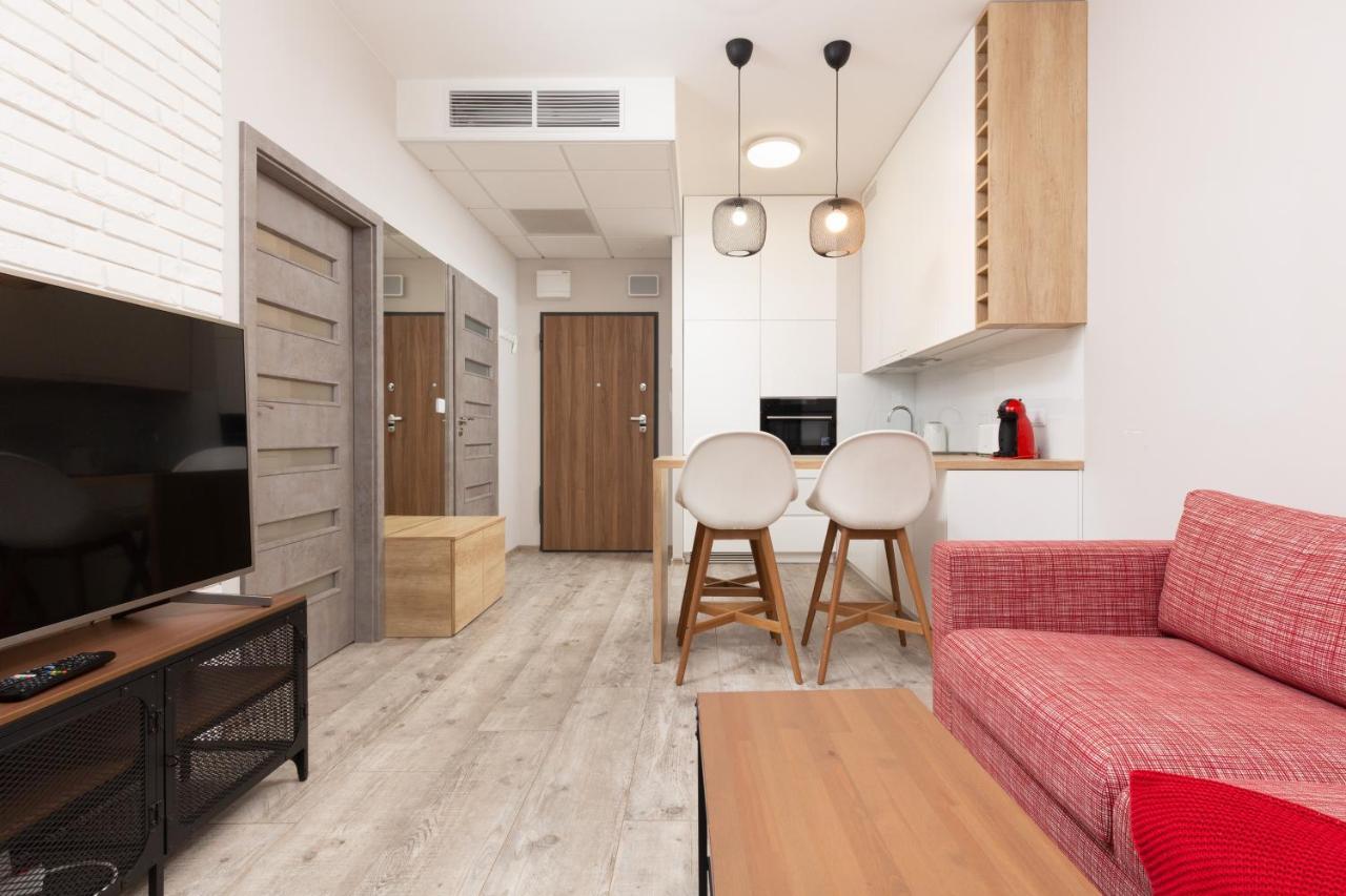 Business Center Apartments Warsaw Wola By Noclegi Renters Buitenkant foto